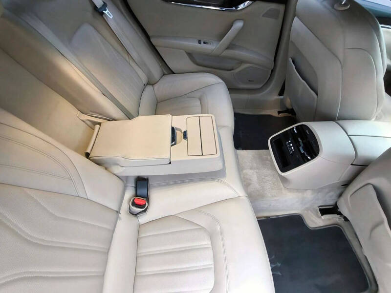2017 Maserati Quattroporte GTS GranLusso