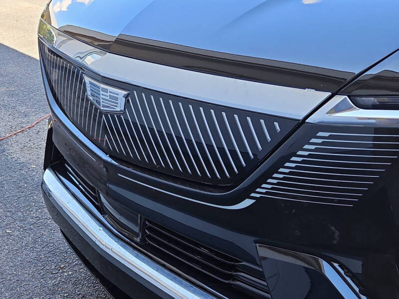 2025 Cadillac Escalade IQ Luxury 1