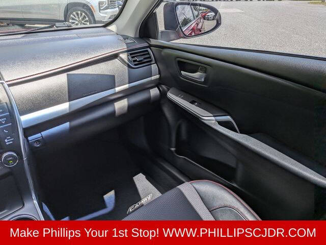 2016 Toyota Camry Hybrid SE