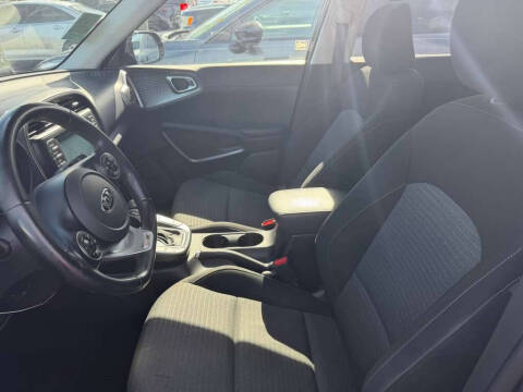 2021 Kia Soul GT-Line