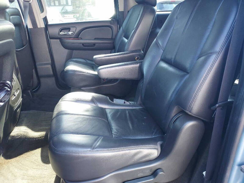 2011 Chevrolet Suburban LT