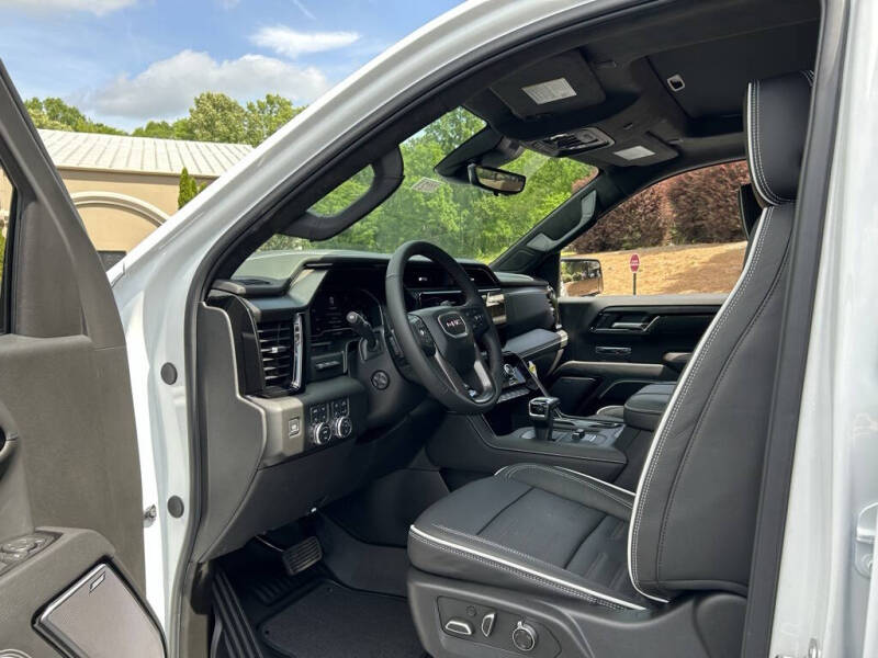 2025 GMC Sierra 1500 AT4X