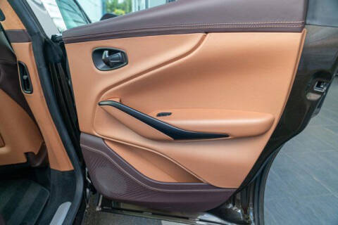 2021 Aston Martin DBX