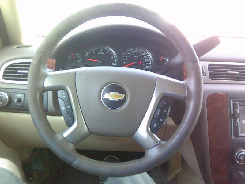 2012 Chevrolet Suburban LS