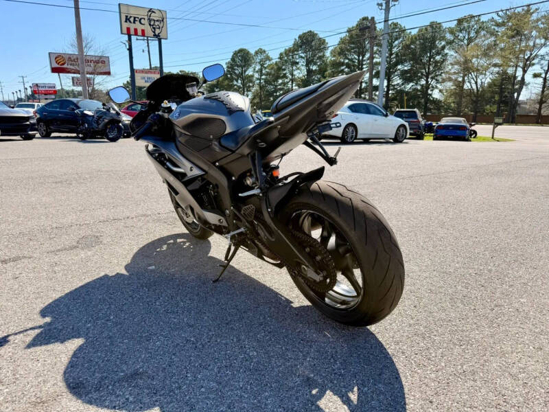 2016 Yamaha YZF-R6 (Matte Gray)