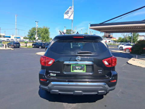 2019 Nissan Pathfinder SL