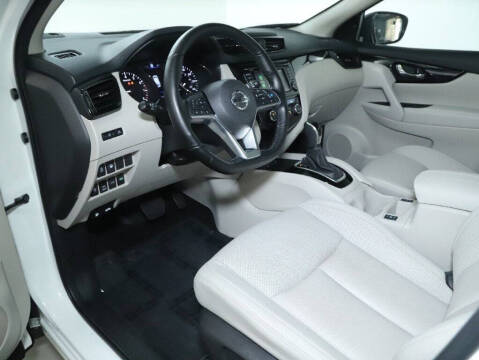 2022 Nissan Rogue Sport SL