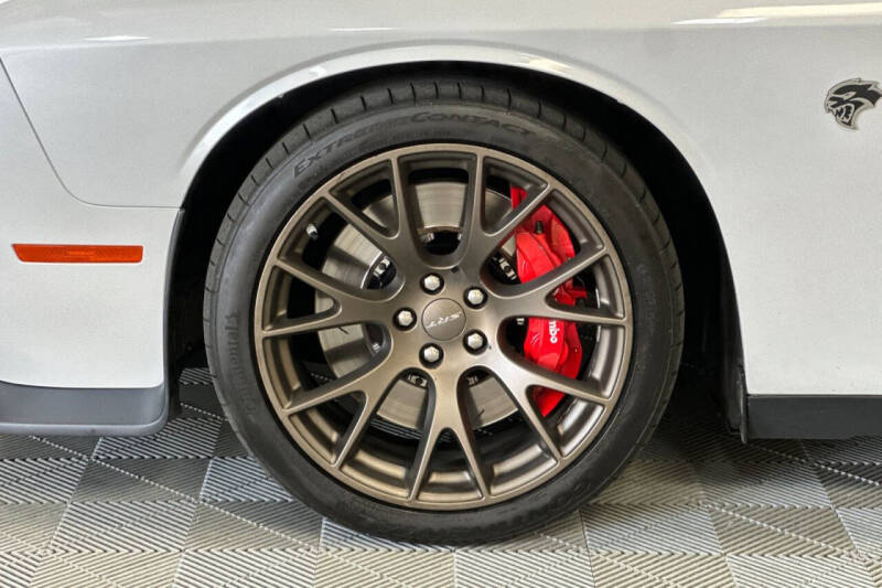 2015 Dodge Challenger SRT Hellcat