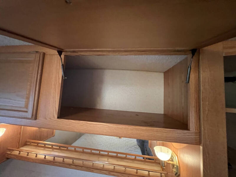 2001 Winnebago Journey 36L