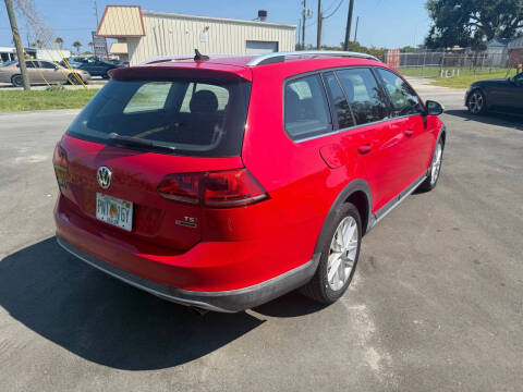 2017 Volkswagen Golf Alltrack