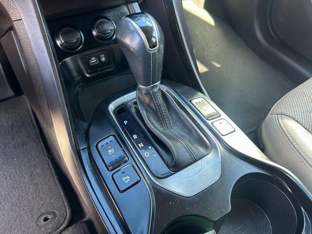 2017 Hyundai Santa Fe Limited Ultimate