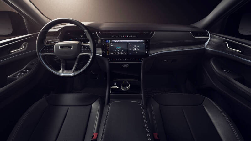 2026 Jeep Grand Cherokee Altitude