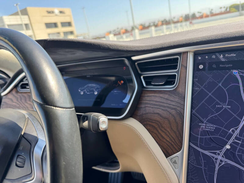 2016 Tesla Model S