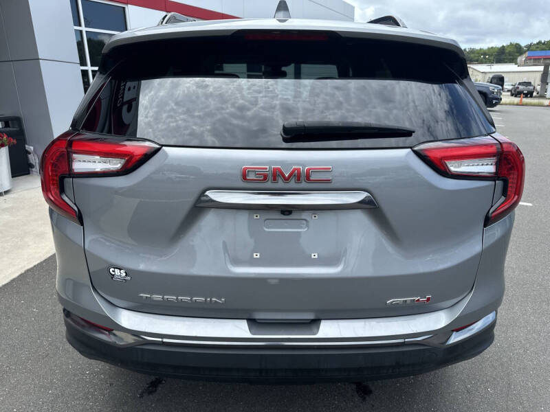 2023 GMC Terrain AT4
