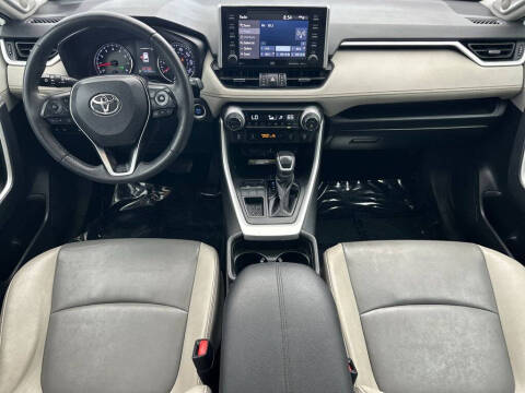 2021 Toyota RAV4 XLE Premium
