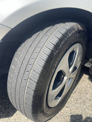 2015 Toyota Prius Three