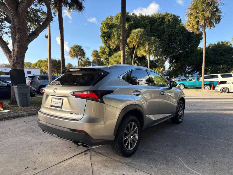 2017 Lexus NX 200t