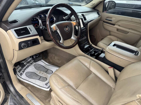 2013 Cadillac Escalade Luxury