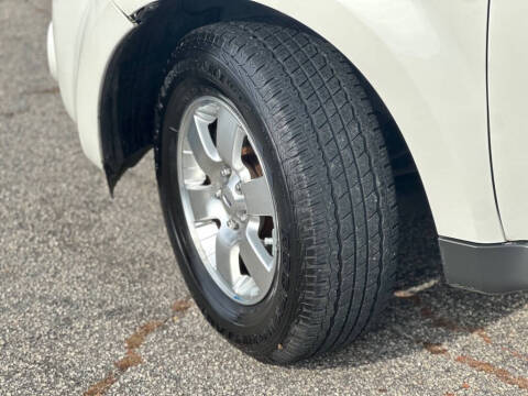 2011 Ford Escape XLT