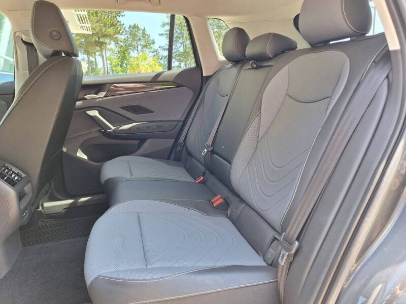 2025 Volkswagen Tiguan SE