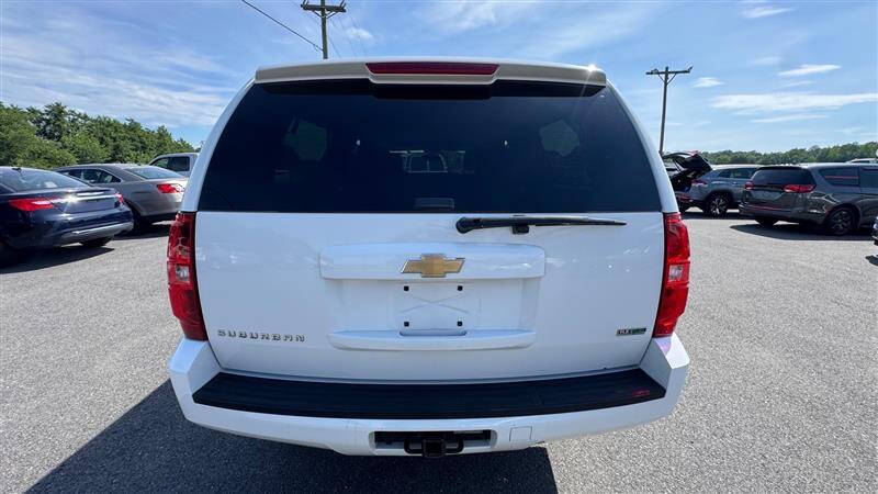 2011 Chevrolet Suburban LS