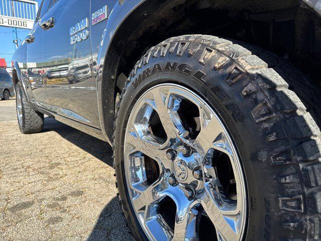 2017 RAM 1500 Laramie