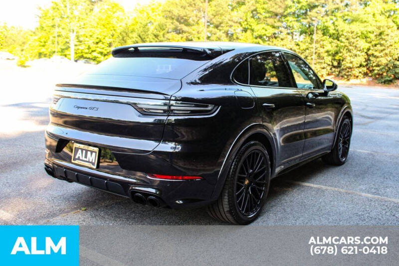 2022 Porsche Cayenne GTS Coupe
