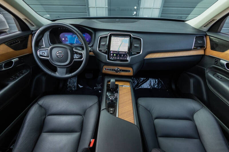 2024 Volvo XC90 B6 Plus Bright Theme 7P