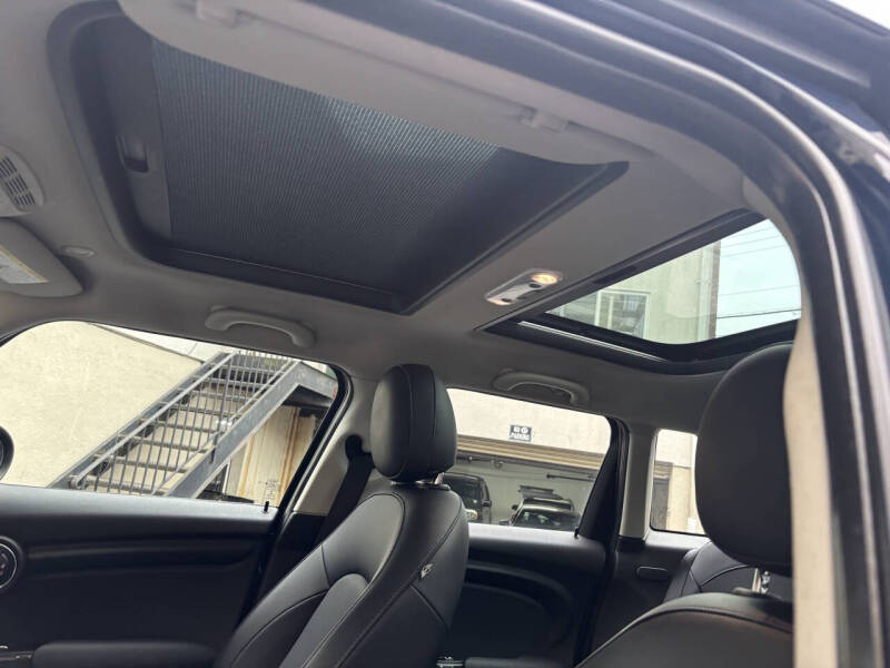 2015 MINI Hardtop 4 Door Cooper