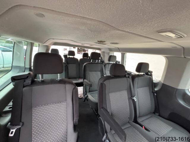 2023 Ford Transit 350 XLT
