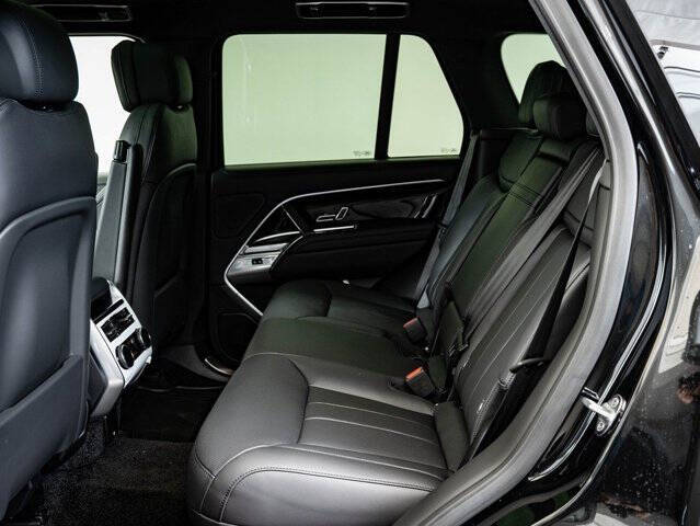 2026 Land Rover Range Rover P400 SE