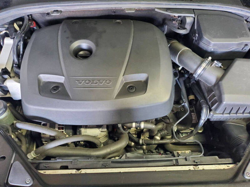 2016 Volvo XC70 T5 Drive-E Platinum