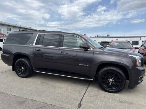 2017 GMC Yukon XL SLE
