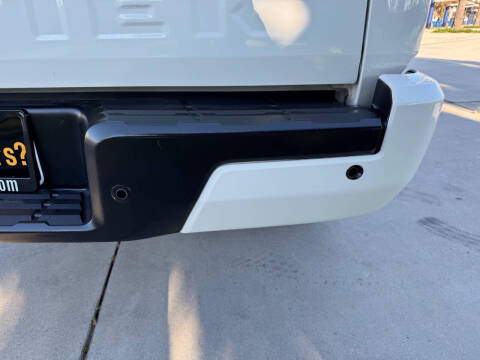 2022 Nissan Frontier S