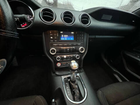 2015 Ford Mustang V6