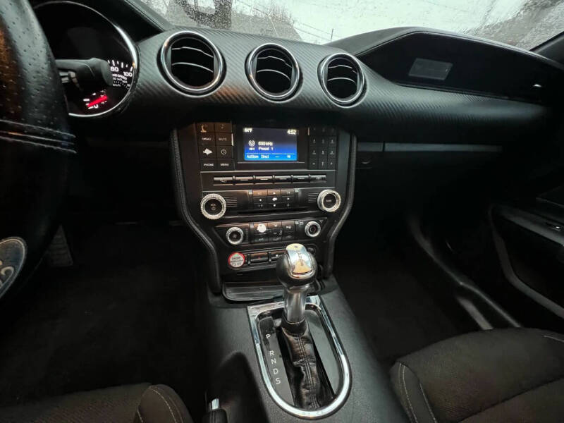 2015 Ford Mustang V6