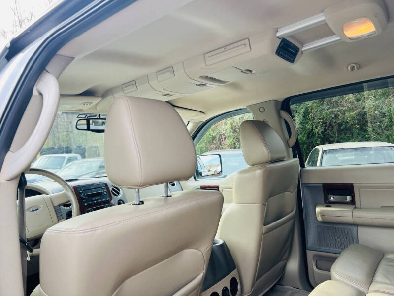 2005 Ford F-150 Lariat