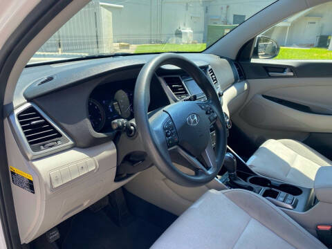 2016 Hyundai Tucson SE