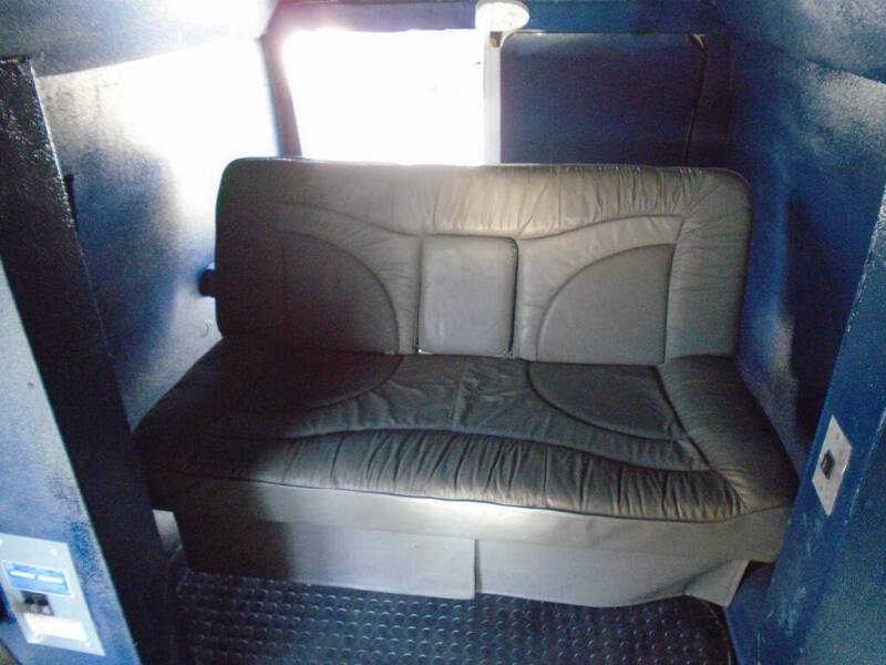 1985 Ford E-350 Super