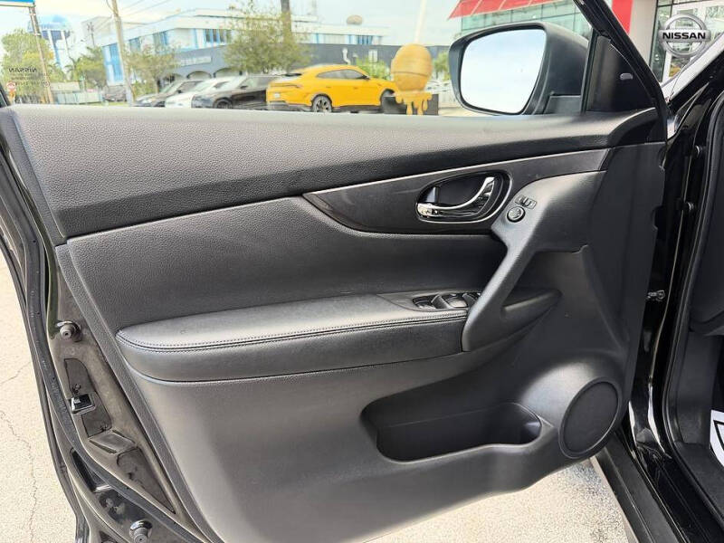 2020 Nissan Rogue