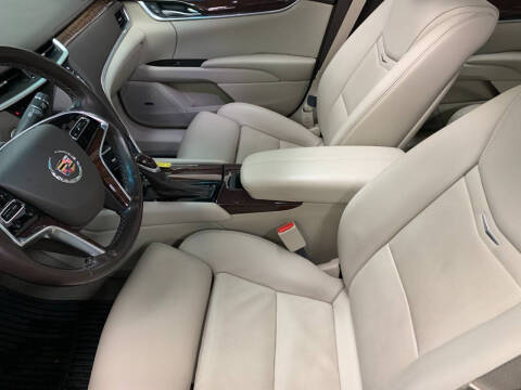 2013 Cadillac XTS Luxury Collection