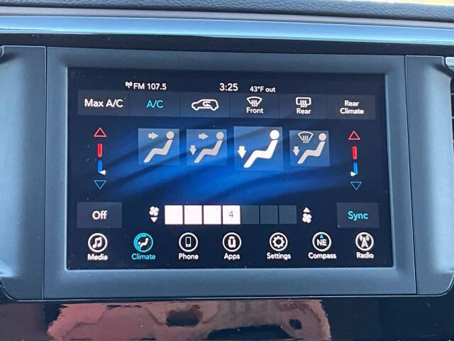 2021 Chrysler Voyager LXi