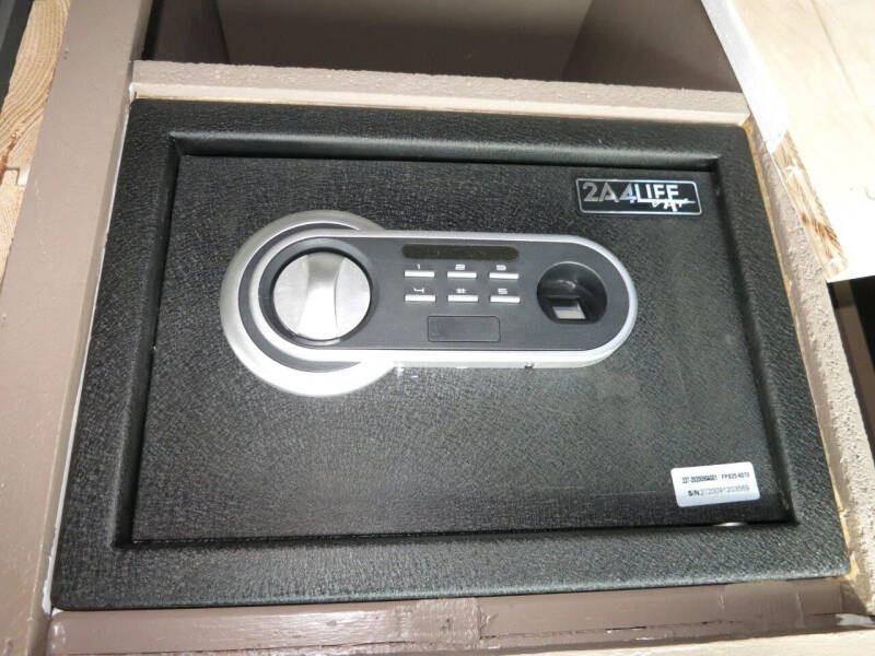 2014 Freightliner M2-106 RV Bus