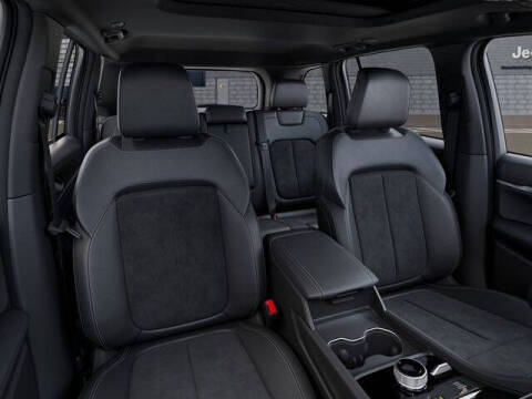 2026 Jeep Grand Cherokee Altitude