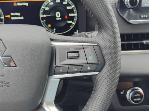 2025 Mitsubishi Outlander PHEV SE