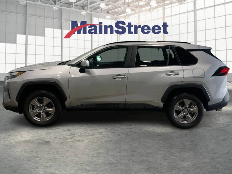 2024 Toyota RAV4 Hybrid XLE