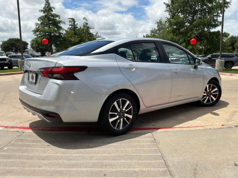 2025 Nissan Versa SV