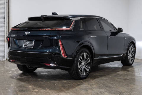 2025 Cadillac LYRIQ Luxury 2