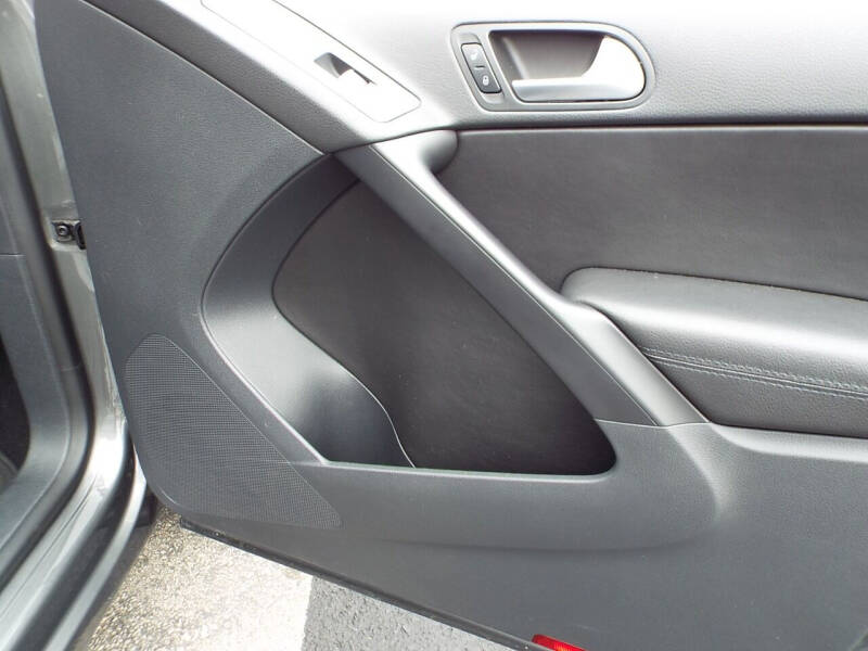 2012 Volkswagen Tiguan SE