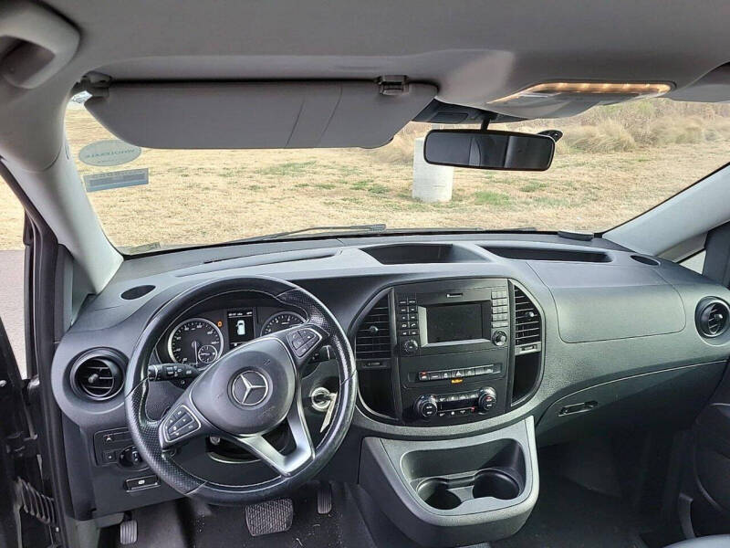 2020 Mercedes-Benz Metris Passenger